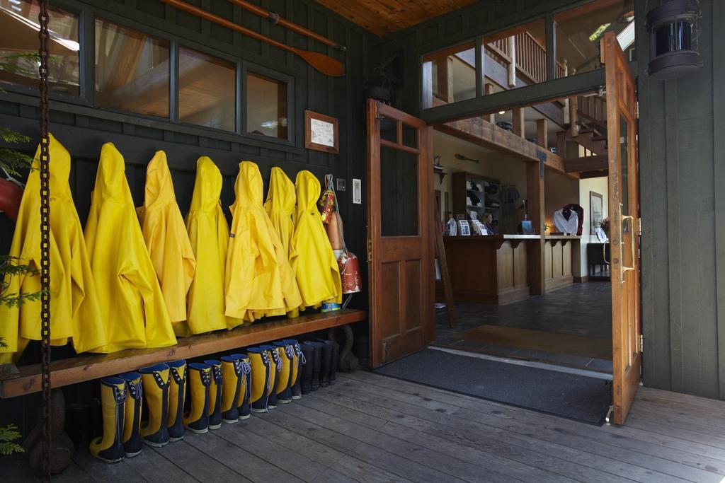 Middle Beach Lodge Tofino Exterior photo